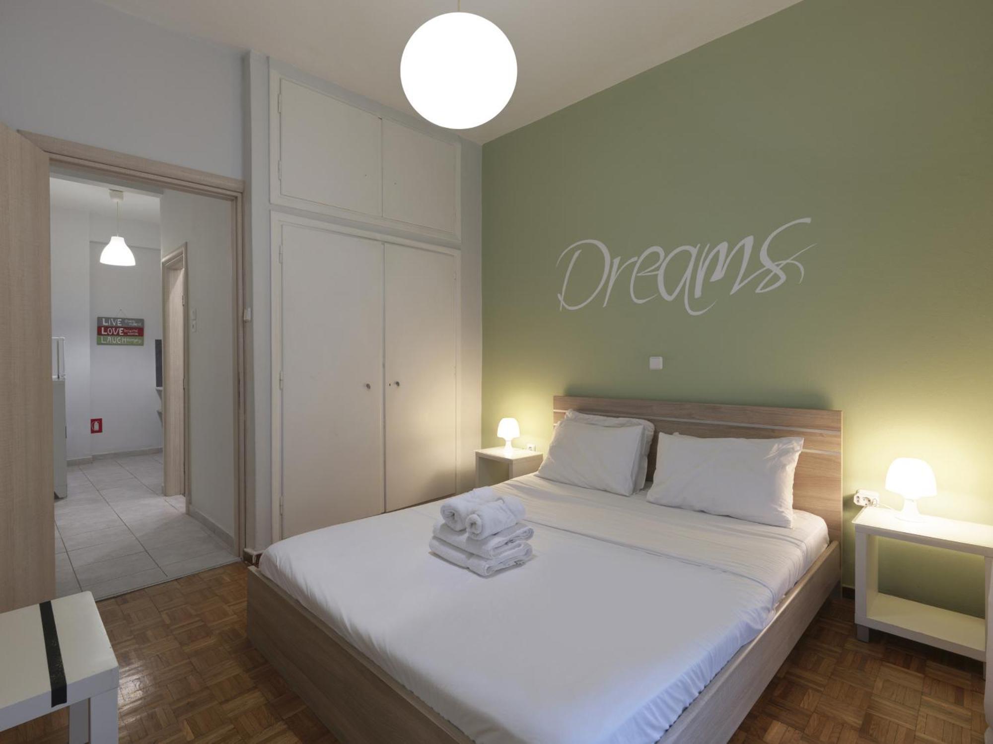 Апартаменты Cozy Athenian One Bd, Pistachio Charm Экстерьер фото